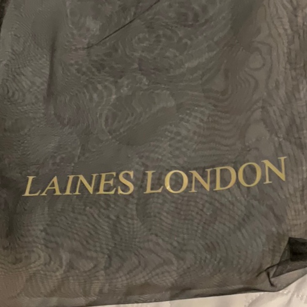 Laines London Slippers NWT Medium - Picture 4 of 16